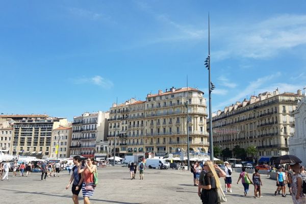 20170717-marseille-0978A40085-0666-739A-E8F0-238F6E79AAA6.jpg