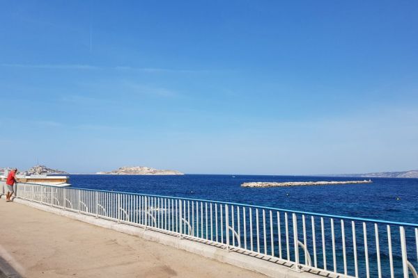 20170717-marseille-243B2F7256-0382-7324-54D4-51FD536C3333.jpg