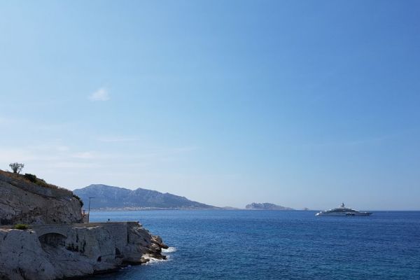 20170717-marseille-292656324B-4F0E-E523-CC20-EDBD1BEA7DD0.jpg