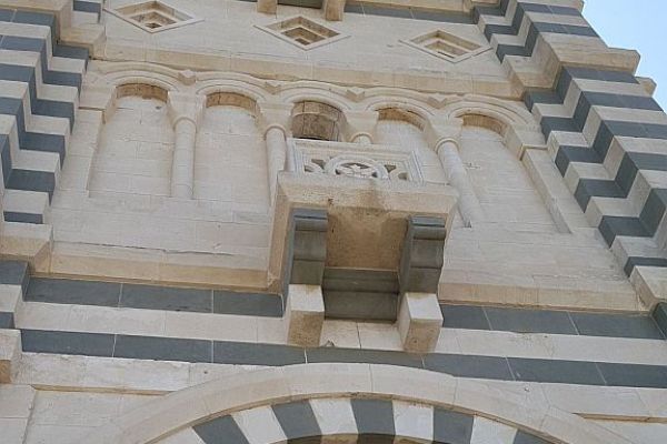 20170717-marseille-48B5E543F3-BA98-EA5D-532D-A0779E213F21.jpg
