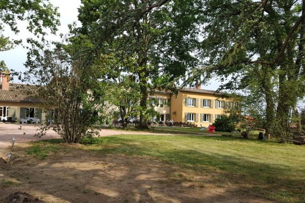 20190705-la-huchette-08CB35DD1B-BB8B-C48C-1B46-5440DEC50300.jpg