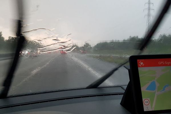 20190706-111013-gewitter0C7F6447-1118-741F-A449-5EDCD8085C21.jpg