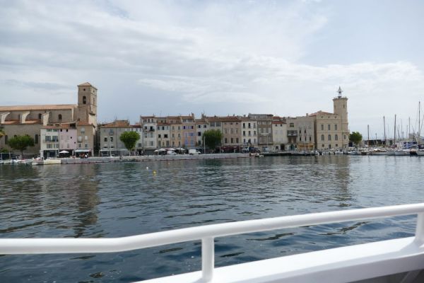 20190709-calanques-bei-cassis-02AF3A17E0-C1B6-03F0-B70C-FEEF8323DE5E.jpg