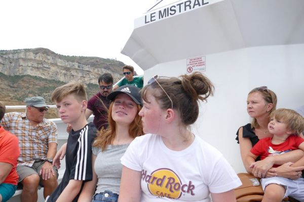 20190709-calanques-bei-cassis-1680D21403-E1D7-C8AE-834A-87304BB67380.jpg
