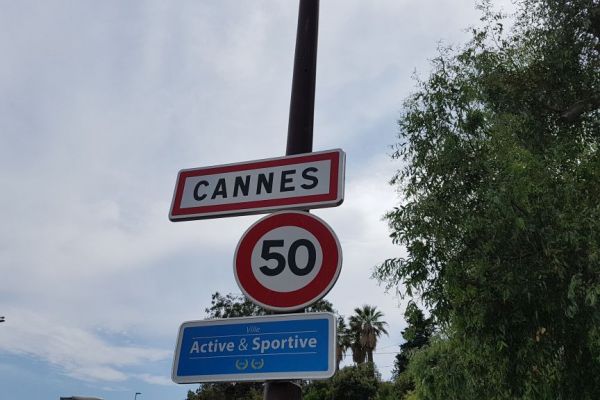 20190711c-cannes-01601608F1-09CF-4EB8-FB3C-684A4E0B96D2.jpg