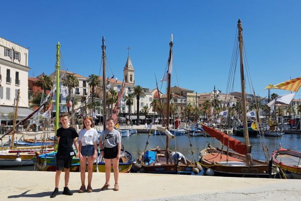 20190713-sanary-sur-mer-2460988153-3B02-FCD7-E1A4-2BEE5CF4C4E3.jpg