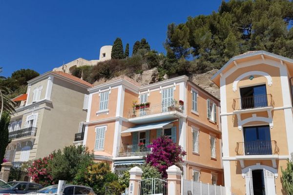 20190713-sanary-sur-mer-2819E9995F-B7CF-FF79-EF1E-9E82A99CBBBF.jpg