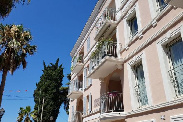20190713-sanary-sur-mer-43D902D8B4-2951-E5B1-E622-ED7AEED7136F.jpg