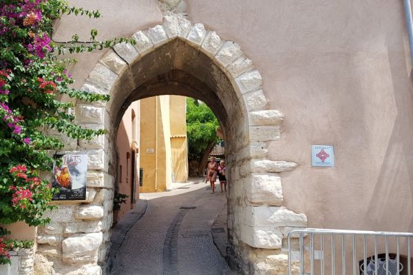 20190715-le-castellet-17E9412001-0510-6A84-0035-72BF1C0D594E.jpg