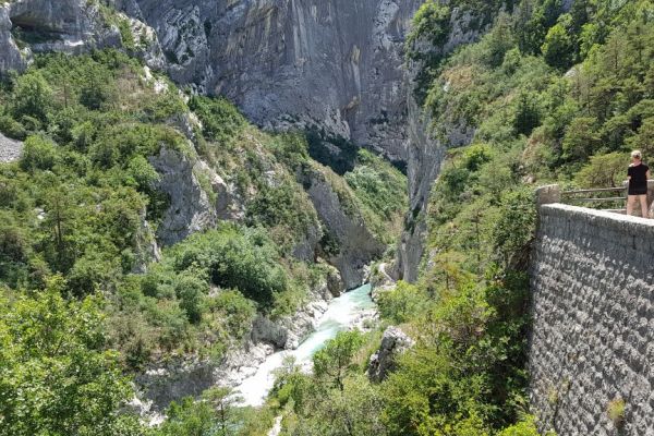 20190716-les-gorges-du-verdon-und-moustiers-sainte-marie-207FB8E515-8904-B6F9-A9BA-6B38A49802F6.jpg