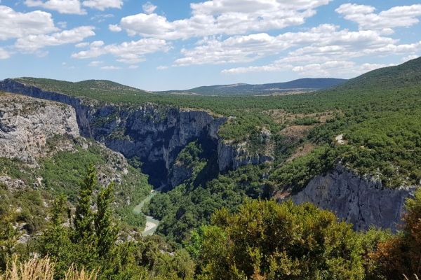 20190716-les-gorges-du-verdon-und-moustiers-sainte-marie-271852E32E-98B4-0034-6958-6B5D0A7EE771.jpg
