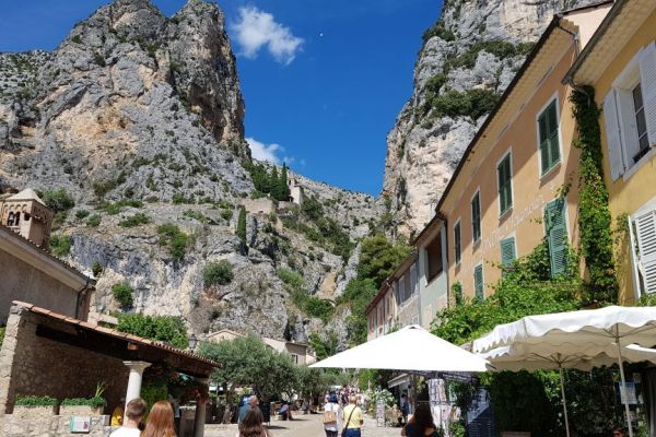 20190716-les-gorges-du-verdon-und-moustiers-sainte-marie-28EEFA9622-70B0-1E6F-B121-D4E647DCFCB2.jpg